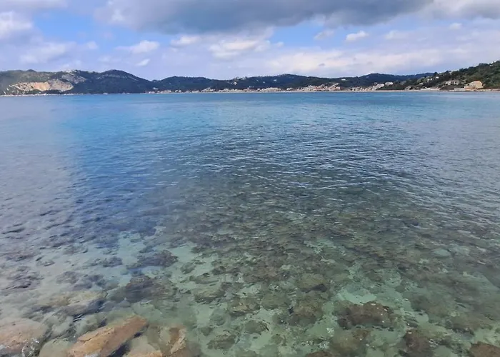 Hidden Paradise فيلة